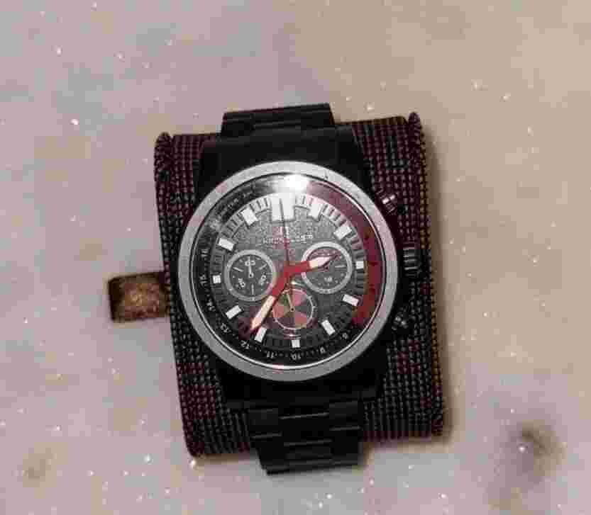 Chronologia Chaser Safety Red VK63 Meca-Quartz Chronograph Watch  85601-E