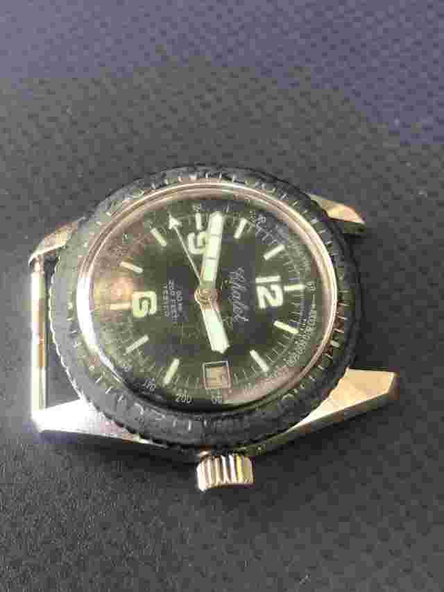 Vintage Chalet Swiss Made Dive Watch Shock Resistant 60M Manual Wind Date Works!