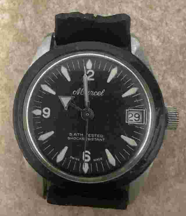 VINTAGE MARCEL SWISS MECHANICAL MENS DIVERS WATCH DATE FUNCTION~ Needs Service