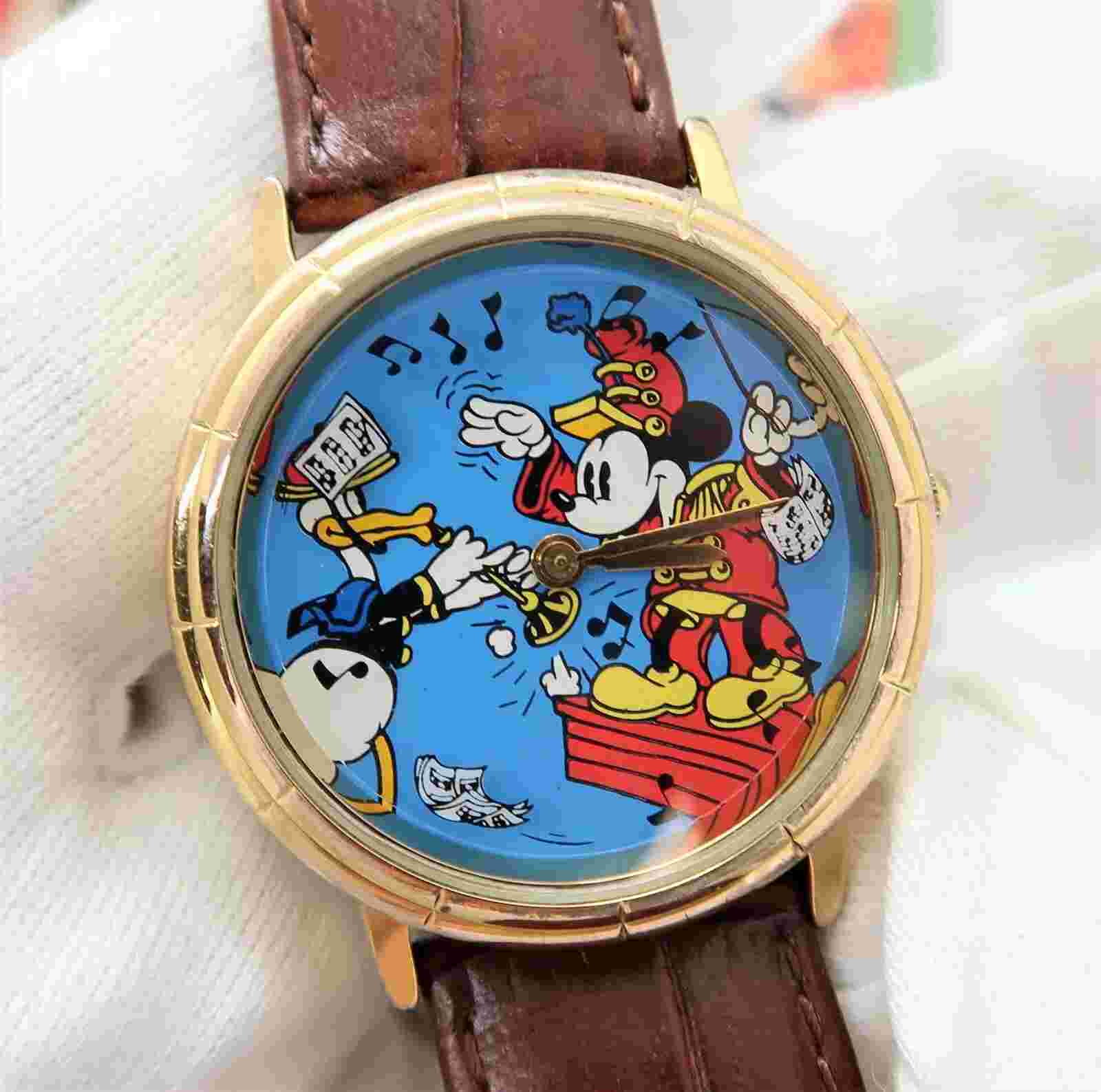 MICKEY MOUSE,Donald Duck,"Band Leader" 3D Spin MEN'S CHARACTER WATCH,MIB,R11-09