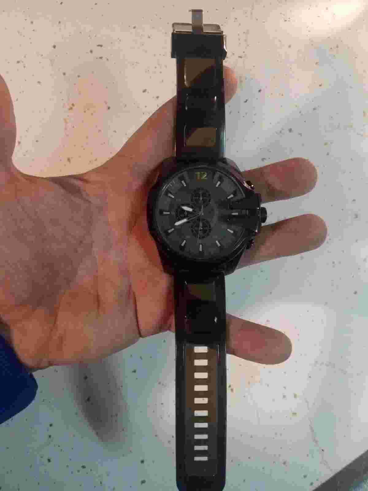 Roca Wear Watch Men Black Model Number RM 51066   100 Quartz Movt  Stainless...