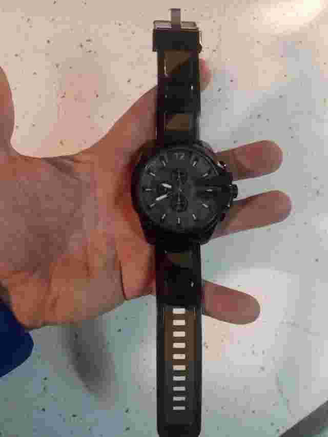 Roca Wear Watch Men Black Model Number RM 51066   100 Quartz Movt  Stainless...