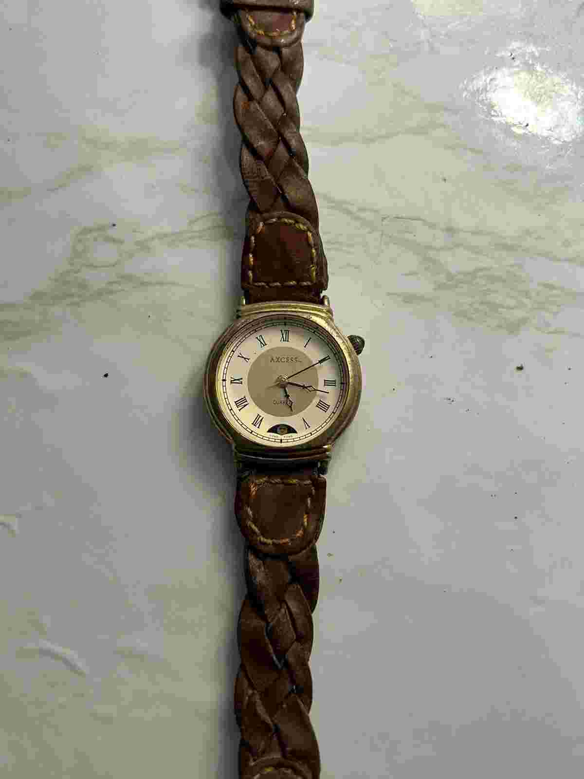 axcess Quartz Women’s Vintage watch