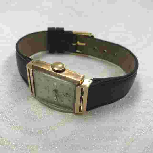 A157 Vintage Colomby Camy 17J Mechanical 14K Gold Swiss Wrist Watch