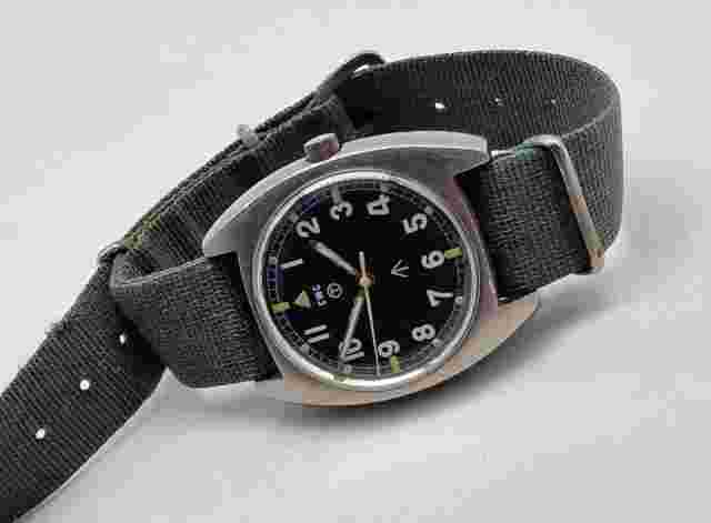 1973 CWC BRITISH MILITARY ORIGINAL BLACK DIAL MANUAL WIND MAN'S WATCH / S037