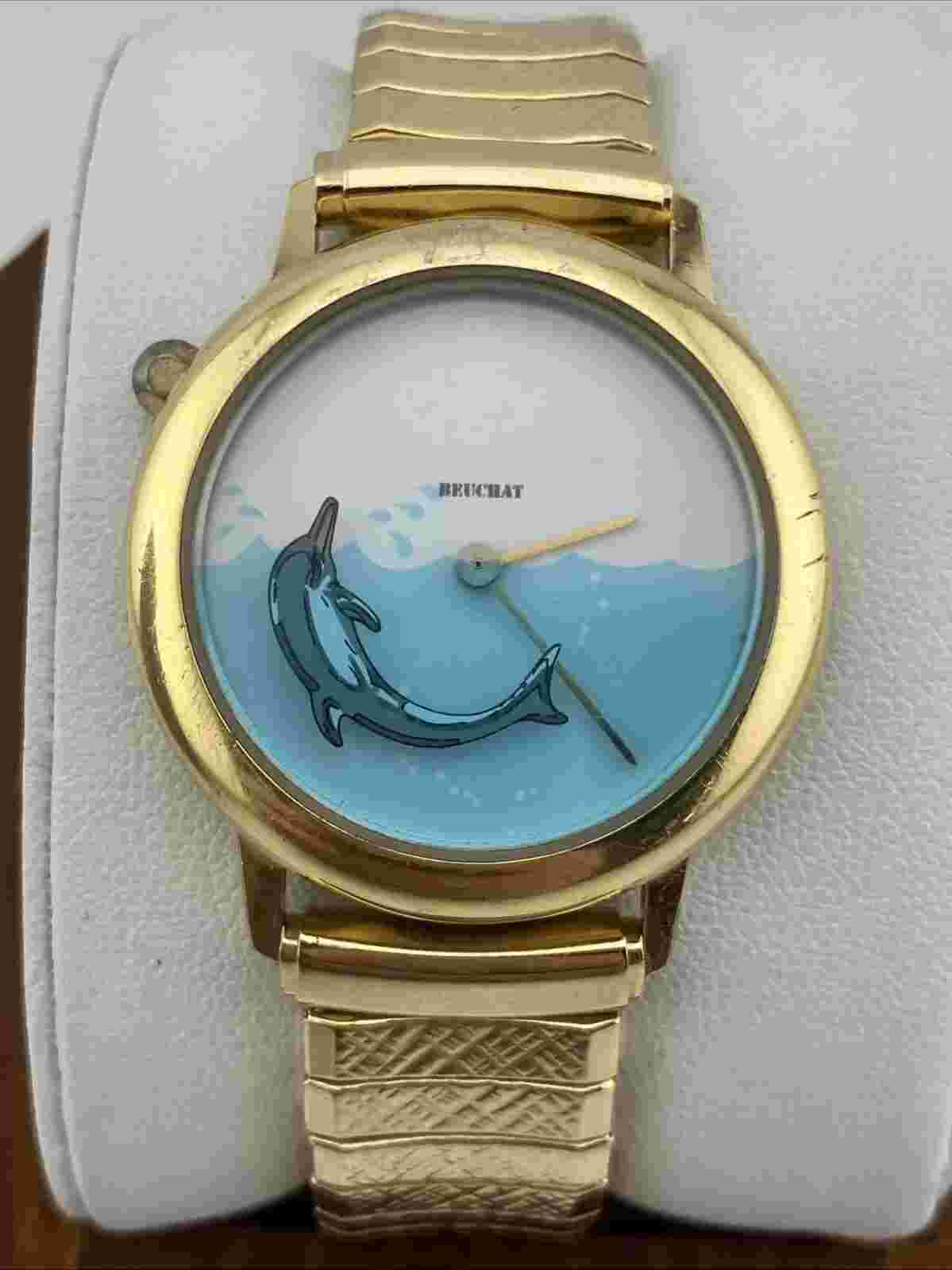 *Rare* Vintage Beuchat Novelty 33mm Watch Gold Tone Dolphin Second Hand - RUNS