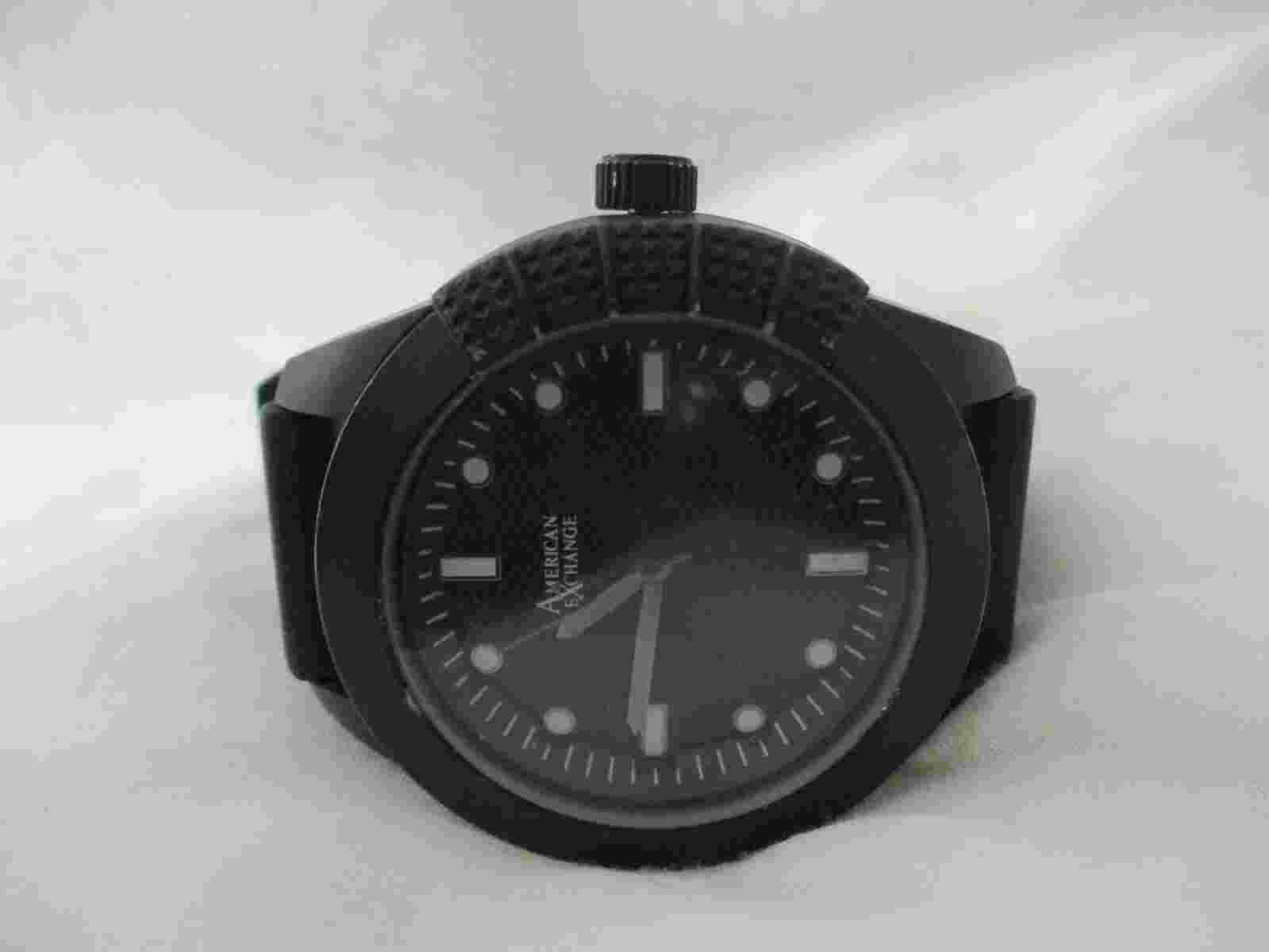 American Exchange Analog Wristwatch with Quartz Movement and a Buckle Band