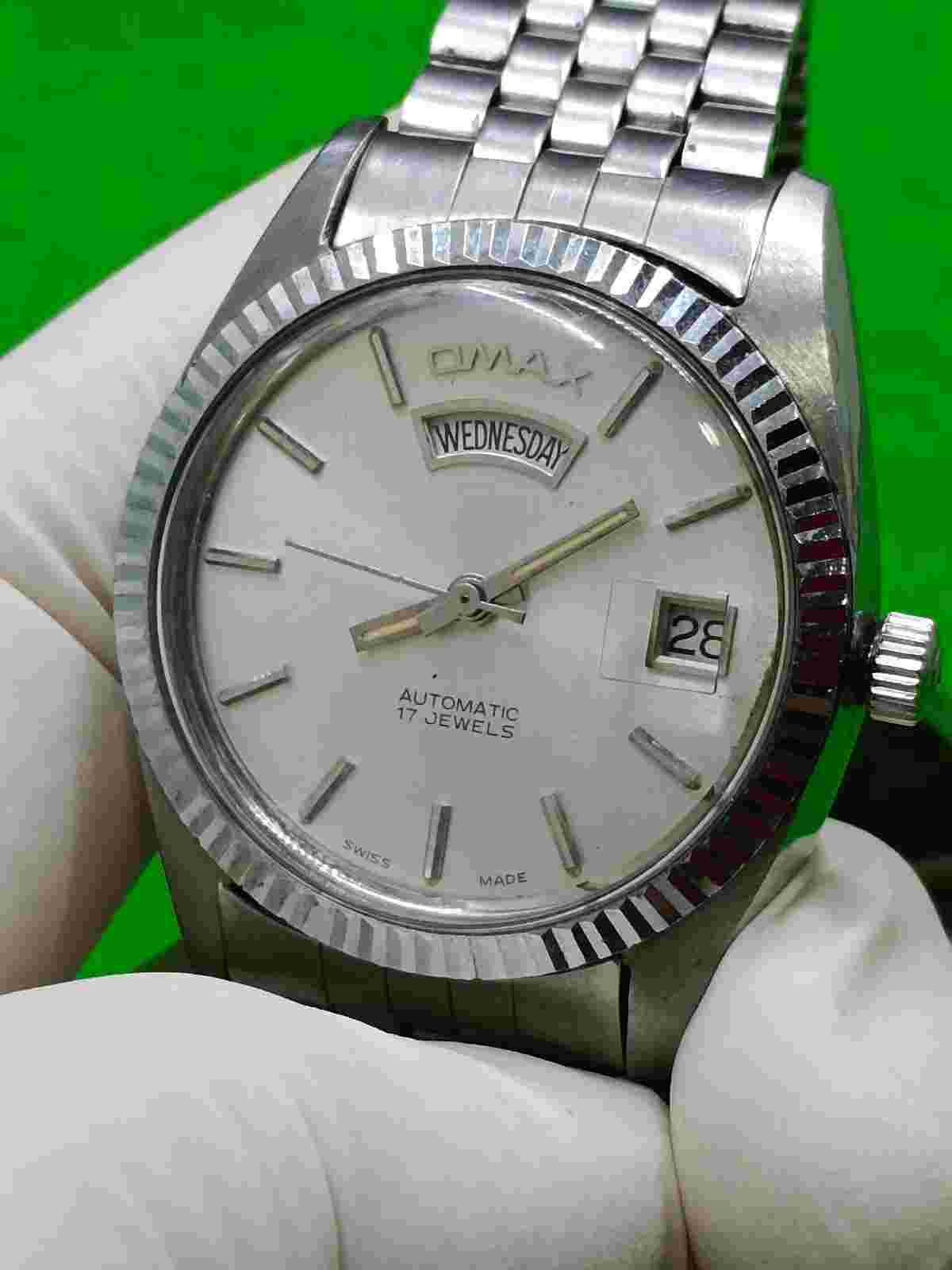 OMAX watch Automatic 17 Jewels Day / Date Indicator