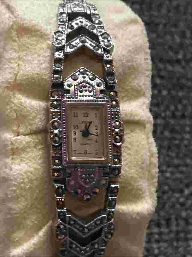 Vintage Women’s LAVONI Wrist Watch Japan Quartz w/ Gems - Not Tested