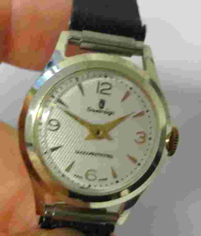 Ladies Sovereign Swiss Shock Protected Wristwatch Genuine Leather USA Band