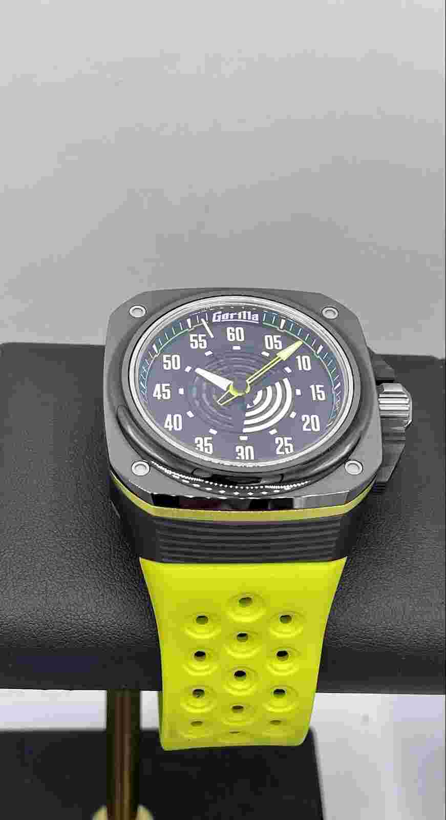 GORILLA FASTBACK LEGACY ORIGINAL LIMITED EDITION FORGED CARBON CERAMIC CASE 44MM