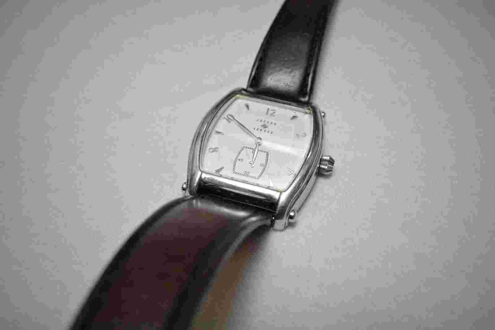 Joseph Abboud Dress Watch w/ W Quartz VX07 Movement