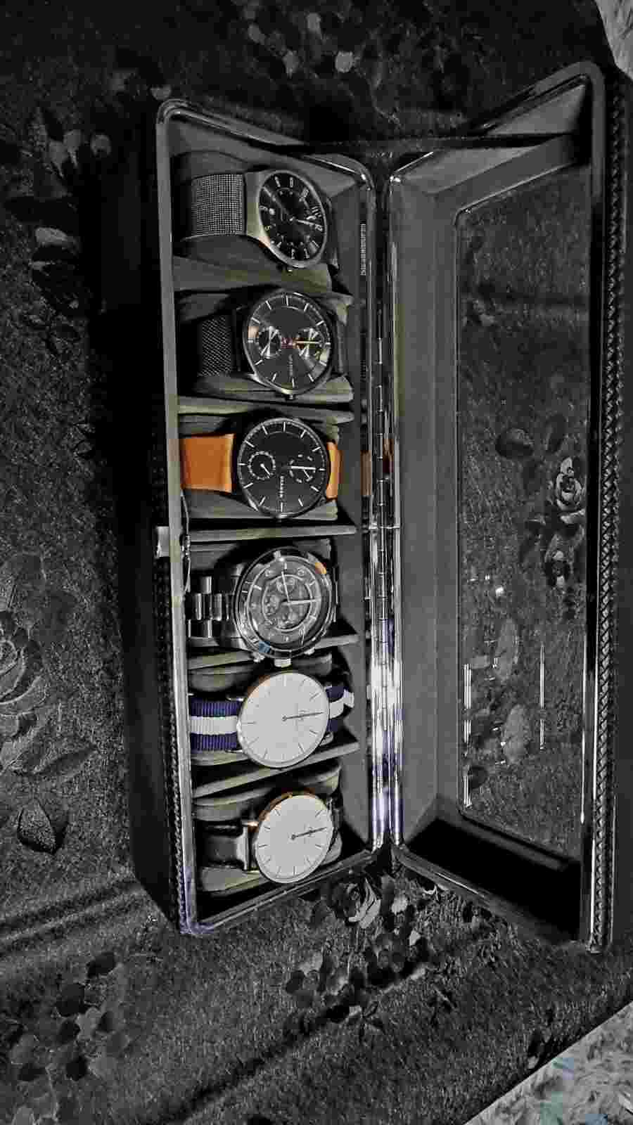 watches for men used lot. Michael Kors, Daniel Wellington, Skagen.