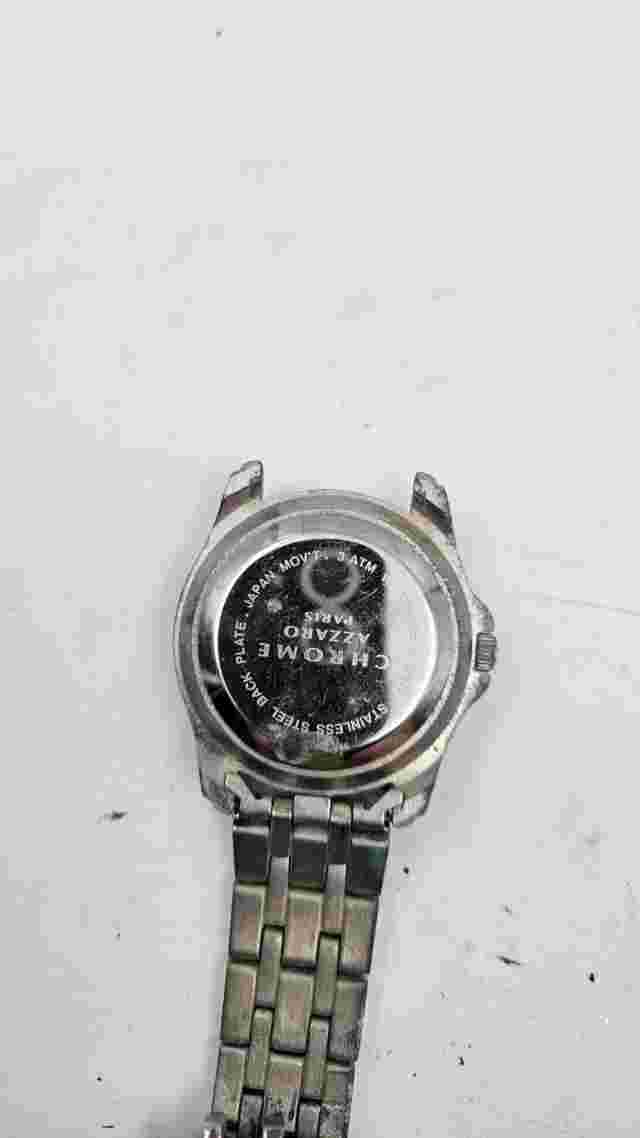 Chrome By Azzaro Men's Silver Tone Watch With Date Indicator Untested