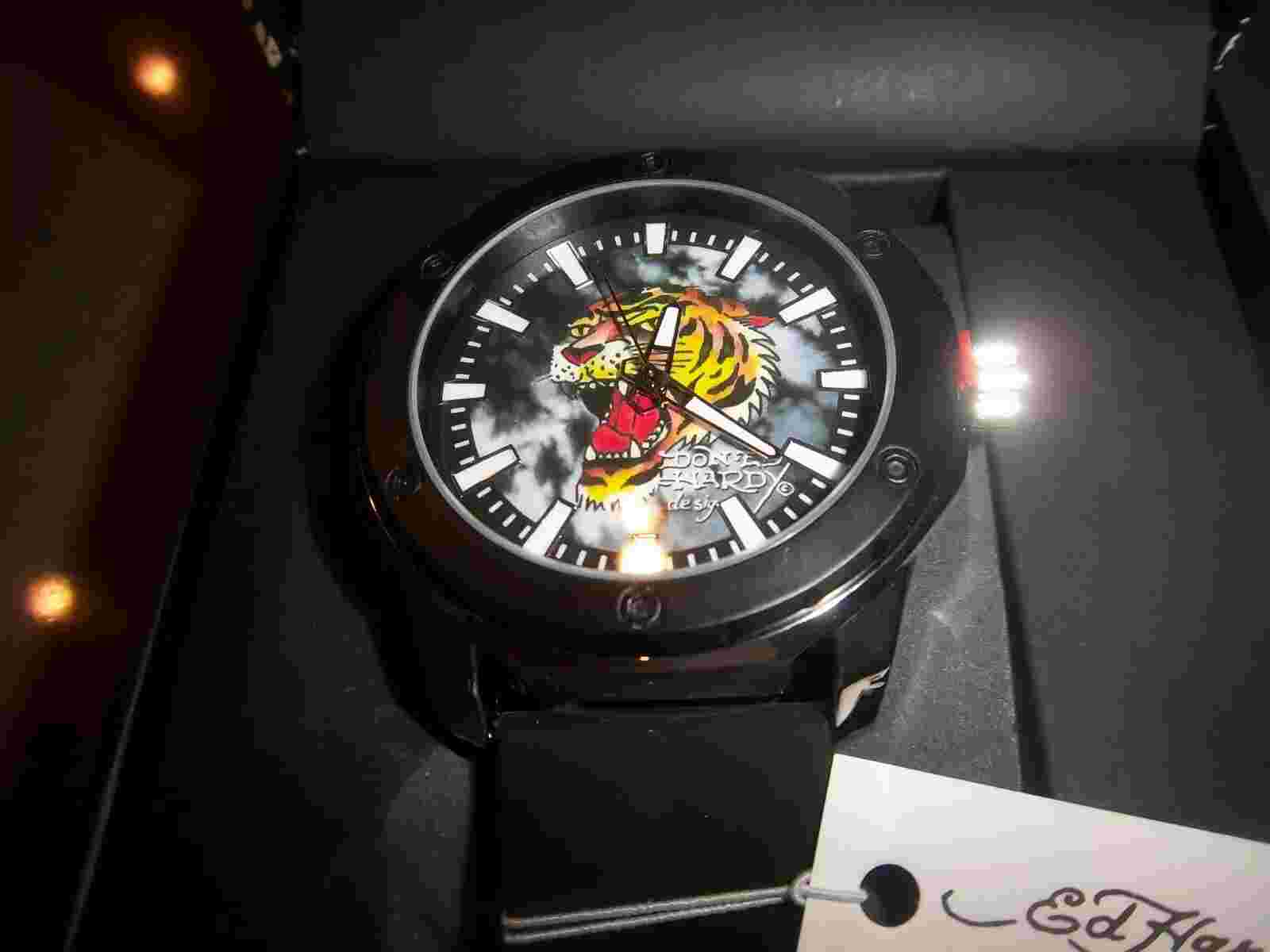 MENS ED HARDY CHROME/BLACK TIGER SILICONE BAND WATCH - NIB