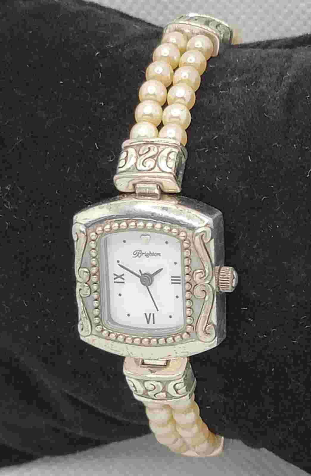 Ladies Brighton Emporia Stylish Silver Gold White Dial Toggle Bracelet Watch K9