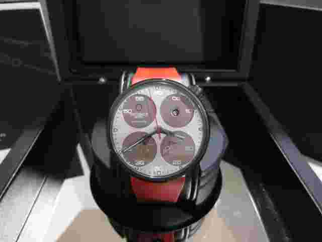 Meccaniche Veloci Men's W122K071 Quattro Valvole 42 Power Reserve Date Red Watch
