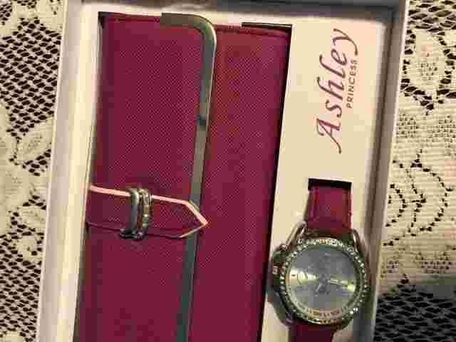 ASHLEY PRINCES WATCH & WALLET SET 2 PCS BEAUTIFUL DEEP PINK
