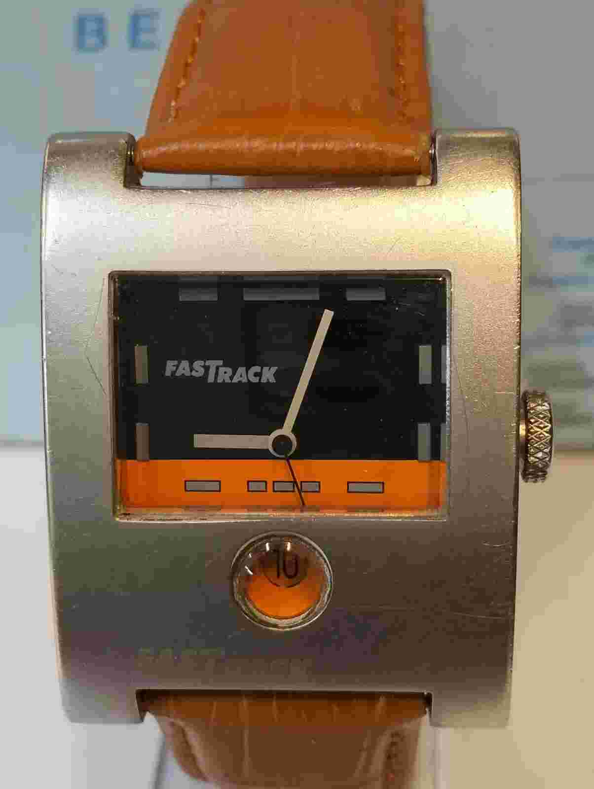FASTRACK QUARTZ BLACK & GRANGE DIAL 1095SSA INDIA MEN'S FULL WORKING WRISTWATCH