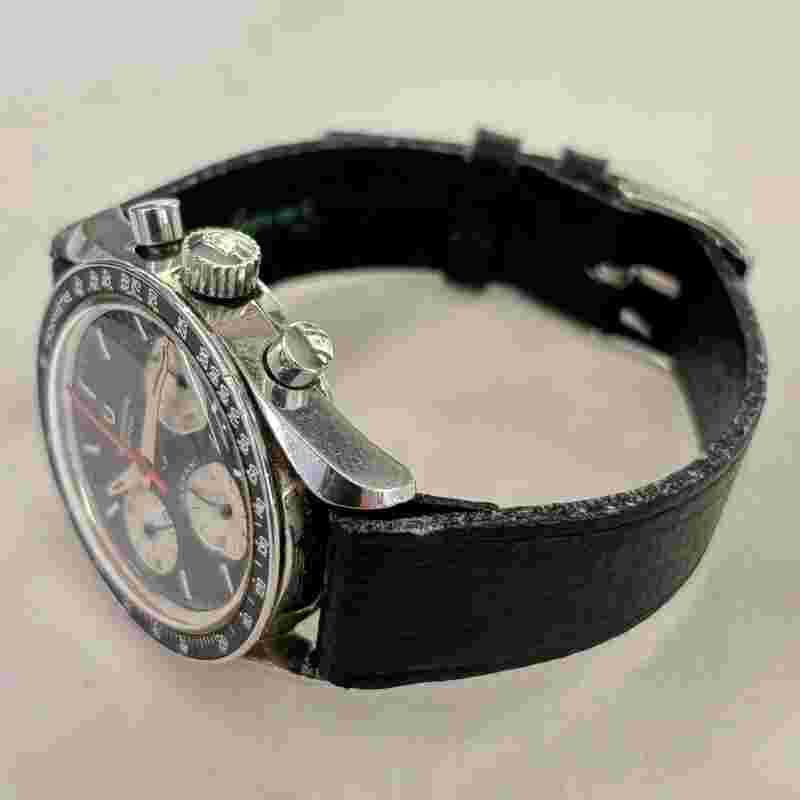 Universal Geneve Compax Evil Nina Rindt Chronograph 885103/01 Size 36 X 12.5 Mm