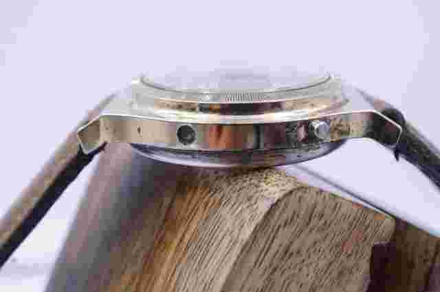 Texas Instruments Gold TI3H Vintage 1970s Quartz LCD Digital Watch 214