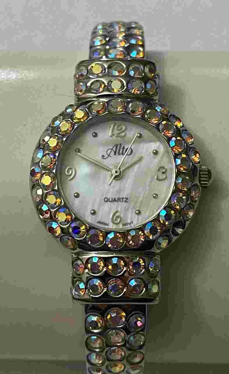 Vintage Alto ALT152 BLING Mother Of Pearl Dial Watch Wristwatch Rhinestones