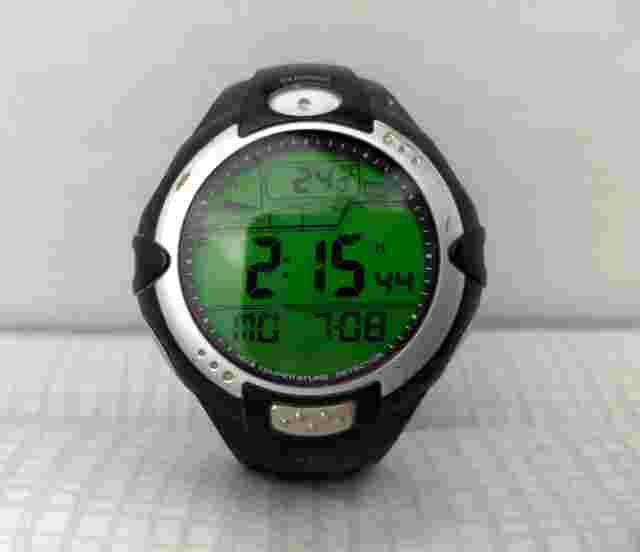 LL Bean Temp UV Sensor Quartz Wrist Watch Electro Luminescent Dial VTG Working