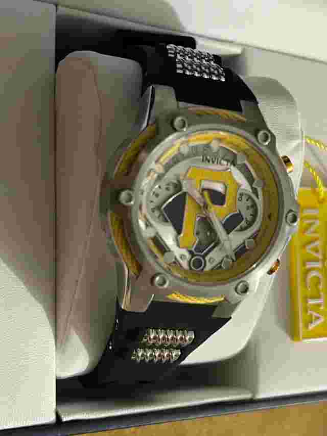 Reloj MLB Invicta Pittsburg Pirates UNISEX 40mmSteel BlackYellow Original Nuevo