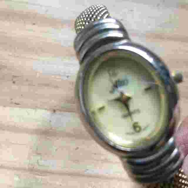 Vintage 1970s Alto Quartz Oval Wrist Watch 1820QB Cuff Bracelet Style