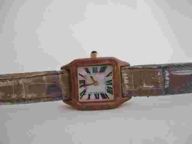 Bronzo Italia Women's Gray Buckle Band Analog Watch Water Resistant 3 ATM Swiss