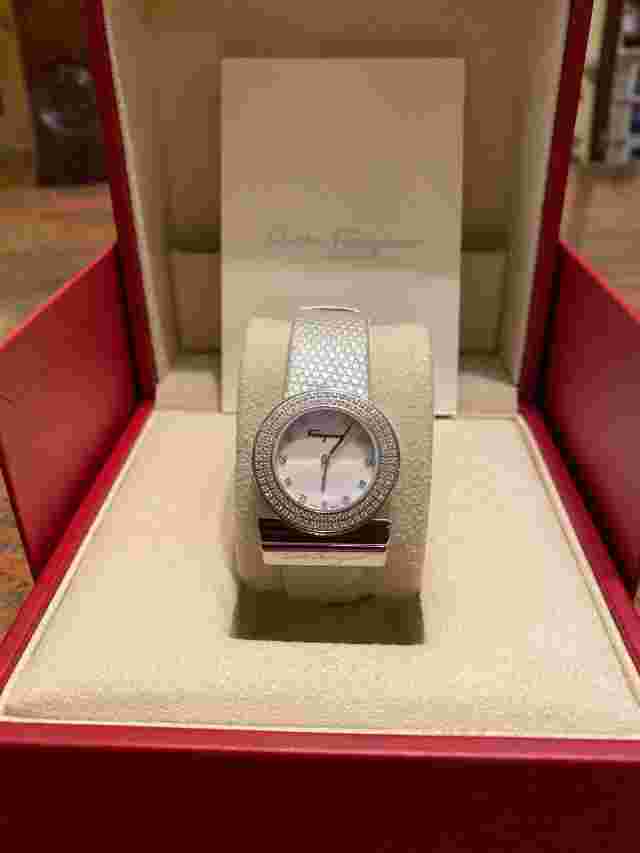 BRAND NEW SALVATORE FERRAGAMO LADIES WHITE CERAMIC DIAMOND AUTOMATIC WATCH