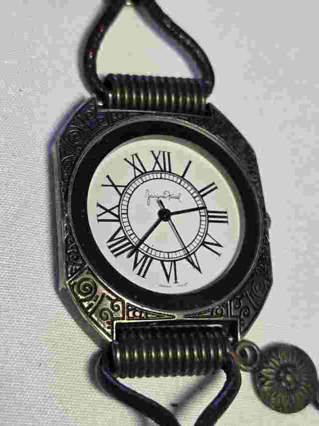 Jacques Farel Charm Quartz Watch 040390 NEEDS BATTERY Silver & Brass Tone
