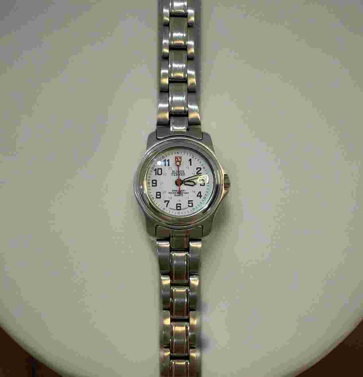 Bijoux Terner Men's Quartz Watch 300-1000ft Water Resistant W/ Metal Band Runs