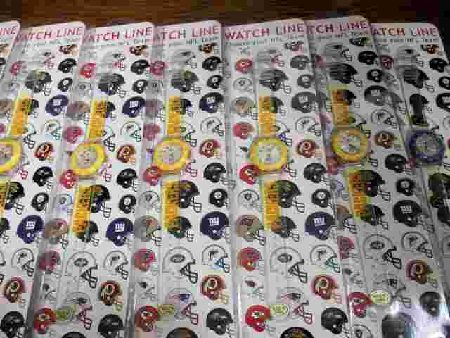 Lot of 9 NFL Watches Green Bay Packers & Rams Sealed