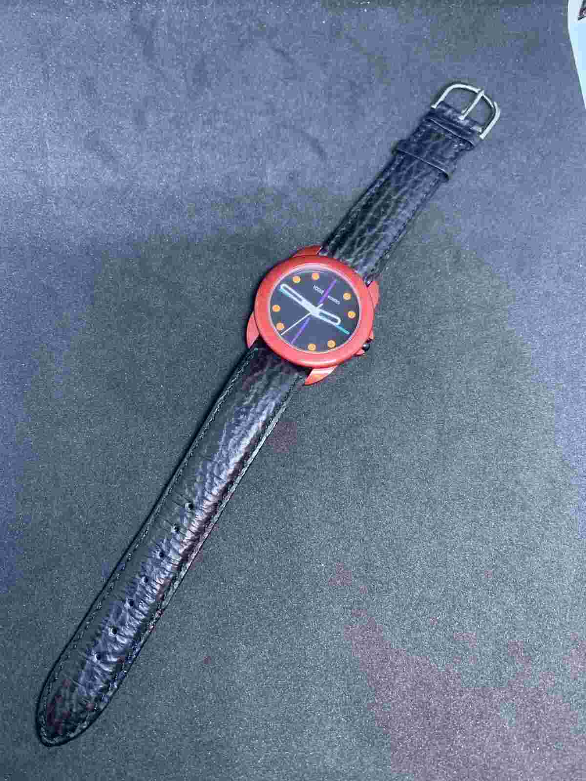 VINTAGE RARE SWISS GENUINE  QUARTZ WATCH "VOGUE" MONTRES
