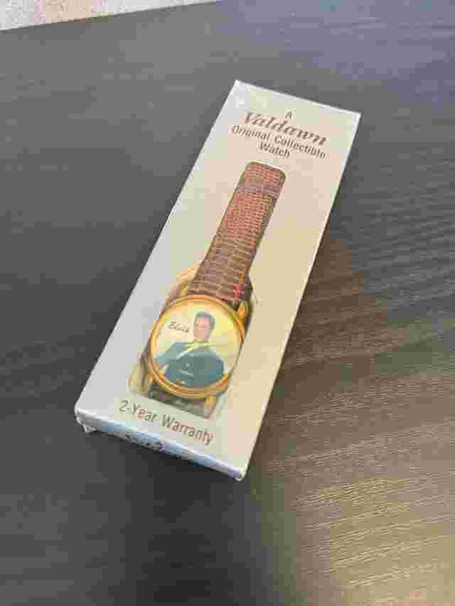 Valdawn ELVIS PRESLEY Dial Watch w/Guitar Seconds hand 1995 Brown lizard Leather