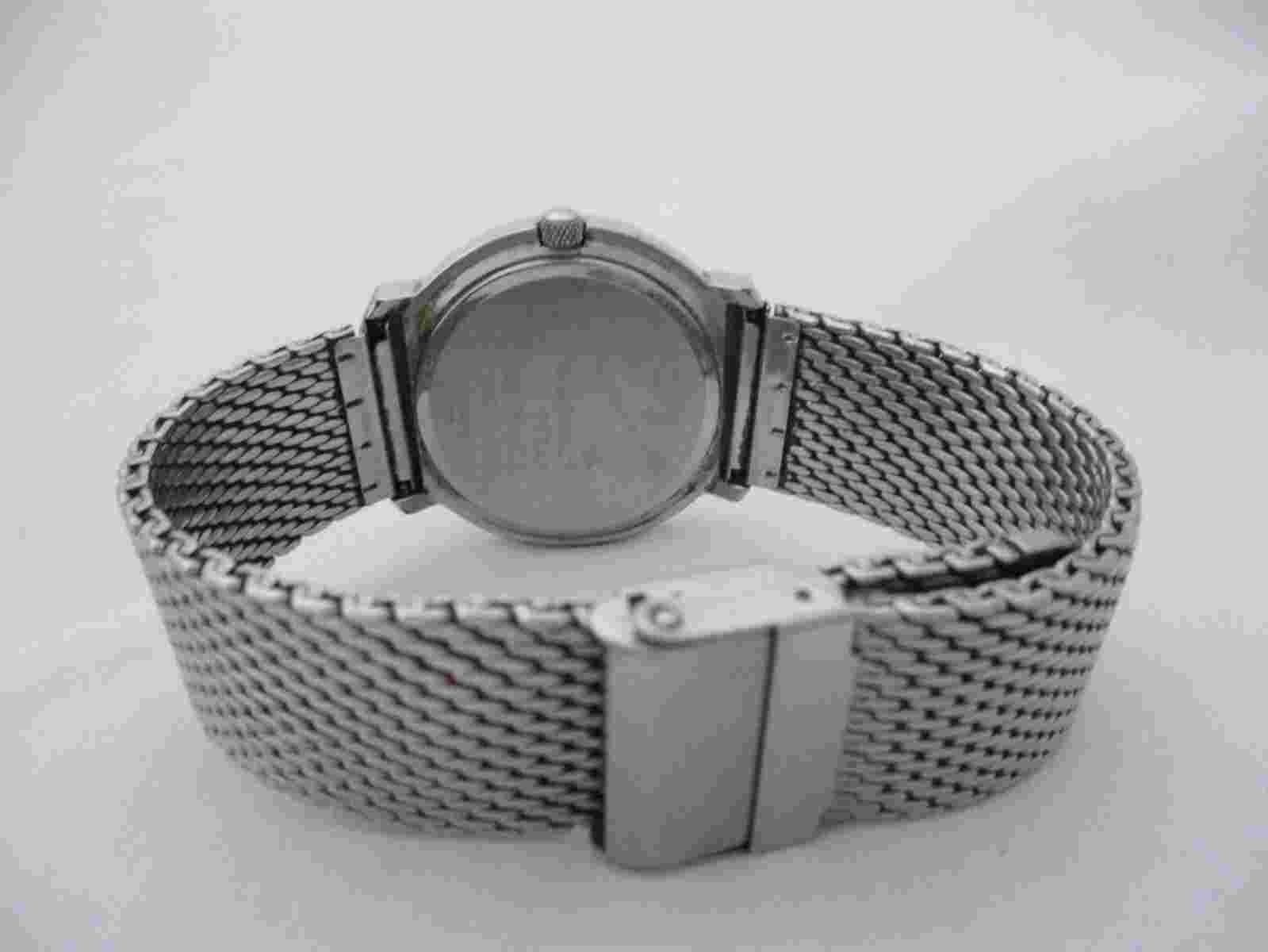 Fasttrack Men's Silver Toned Buckle Band Analog Watch Water Resistant
