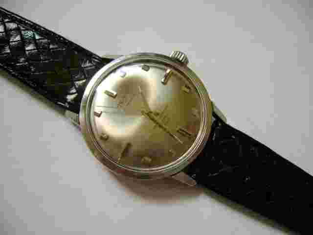 VINTAGE  AUTOMATIC MEDCO JAQUET GIRARD,RUN GREAT