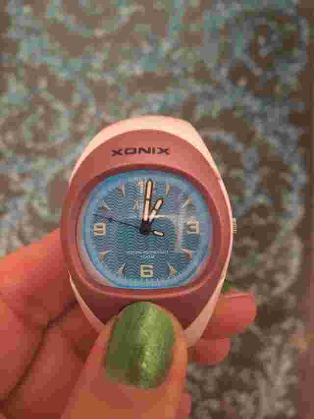 Xonix Sport Watch Pink  Rubber /Blue Back Light Water Resistant 100 New