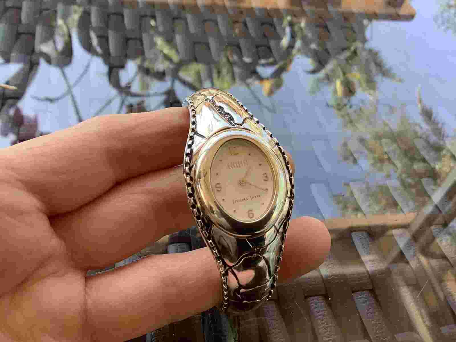 ECCLISSI STERLING SILVER LADIES ALIGATOR PRINT CUFF WATCH WITH SILVER DIAL