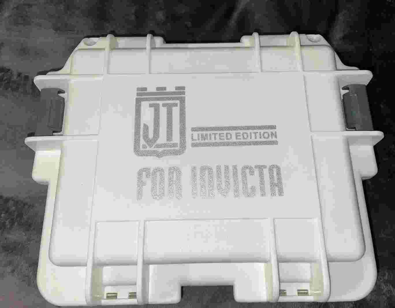 limited edition mens 17834 jason taylor quartz chronograph gold dial watch /999