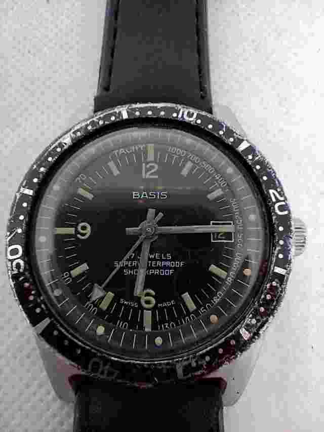 Vintage Men's Diver Watch Basis 17 Jewels  Swiss Made