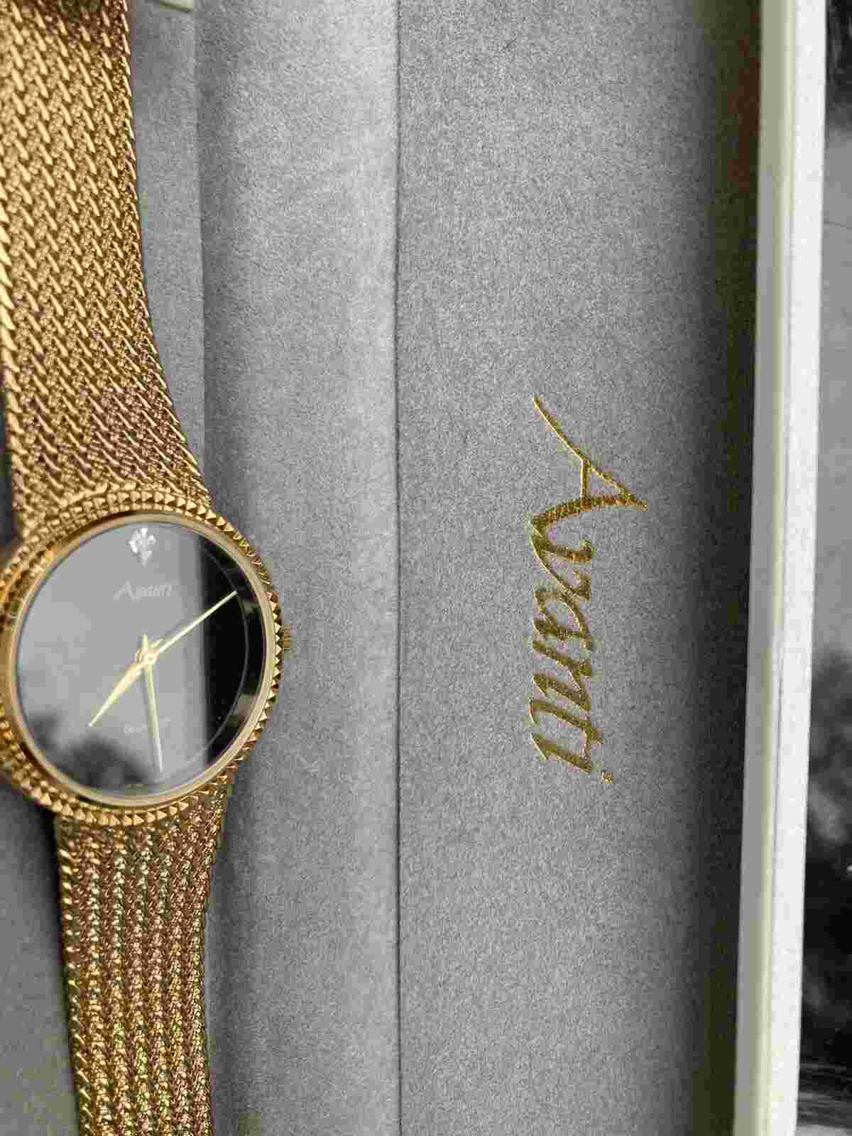 AVANTI GOLD TONE MENS MINT WRISTWATCH IN ORIGINAL CASE Needs Battery