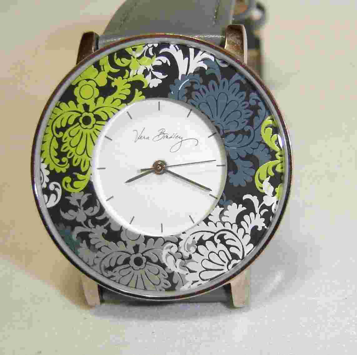 Woman's Vera Bradley Watch  / Has A NEW Battery , WORKS Great