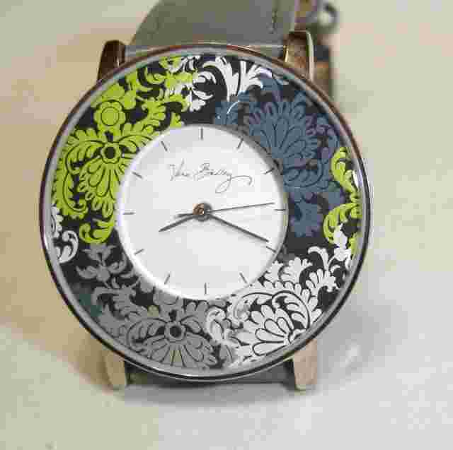 Woman's Vera Bradley Watch  / Has A NEW Battery , WORKS Great