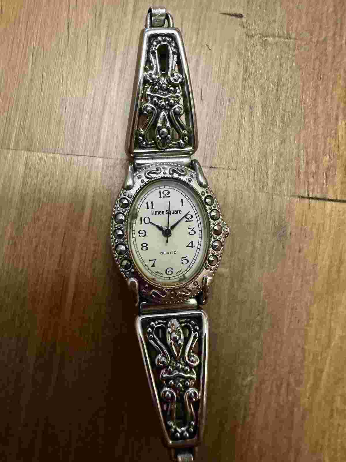 Vintage Time’s Square Japan MOVT, Quartz Stainless Steel Watch