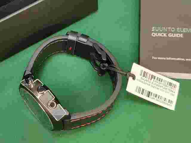 New SUUNTO Elementum Terra Black Rubber SS019171000 Battery Dead Unused Stored