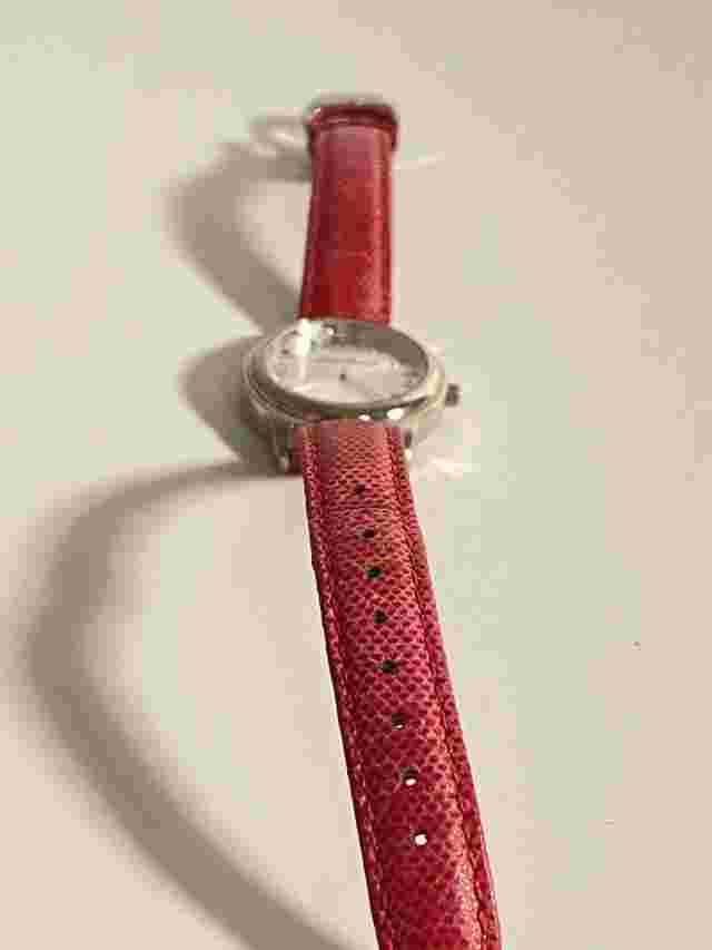 Women's pink leather #352 EDDIE BAUER 165ft Water-Resistant Watch  needs battery