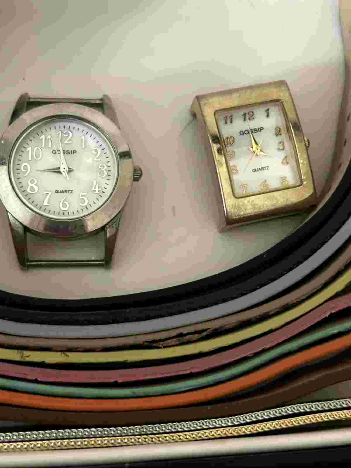 Gossip Quartz Ladies Wrist Watch (2) Gift Box Set 12 Interchangeable Watch Bands