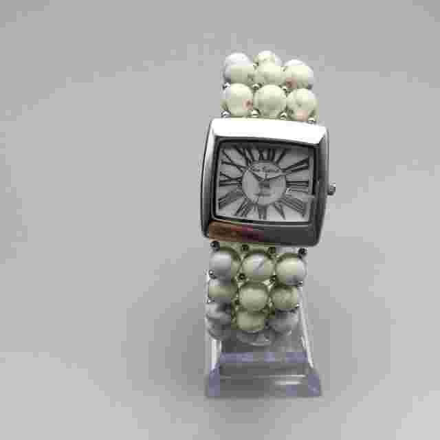 Gem Essence Watch Women 30mm Silver Tone MOP Stone Beaded Band New Battery
